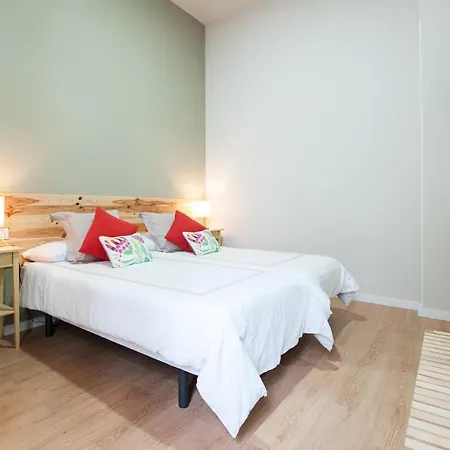 Gasthof Bella Suites Triana