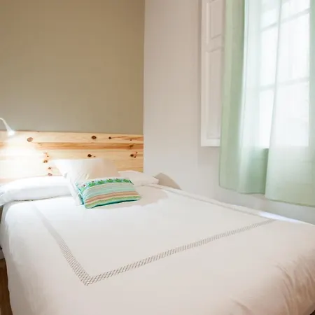 Gasthof Bella Suites Triana 3*